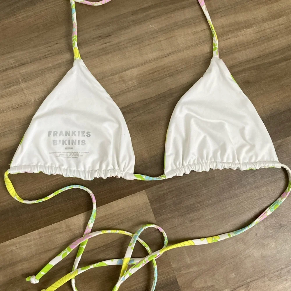 [Frankies Bikinis x Gigi Hadid] NWOT Tia Floral Bikini Top Medium